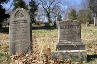 Edwin W. & Mary Ann (Bradley) Noyes gravestones